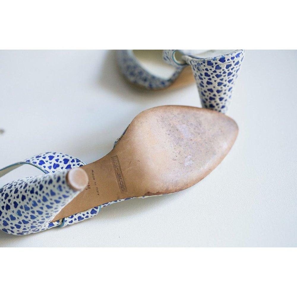 Marc Jacobs Blue Heart Print Slingback Heels 6M - Picture 9 of 10